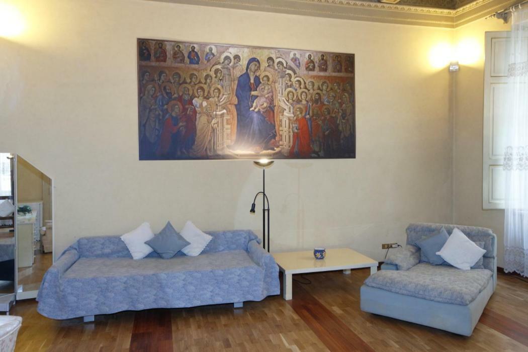 Residenza D'Epoca Montanini Bed & Breakfast Siena Exterior photo
